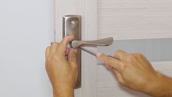 Door Handle Repair & Replacement